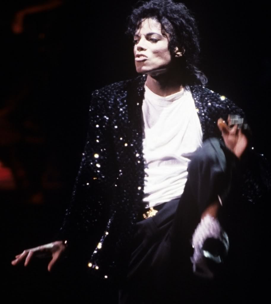 Darling-michael-jackson-18914419-1030-1154.jpg