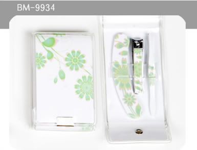 Manicure set (c) jongsungine manicure