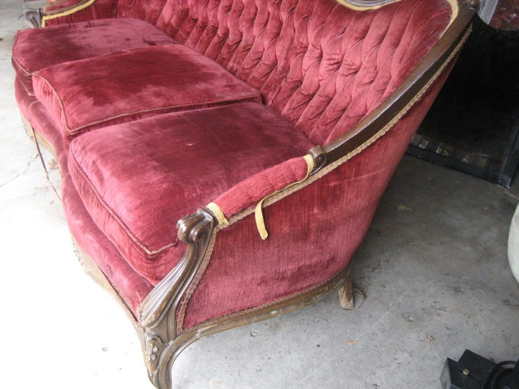 VINTAGE ANTIQUE RED VELVET VICTORIAN COUCH CHAISE SOFA FURNITURE eBay