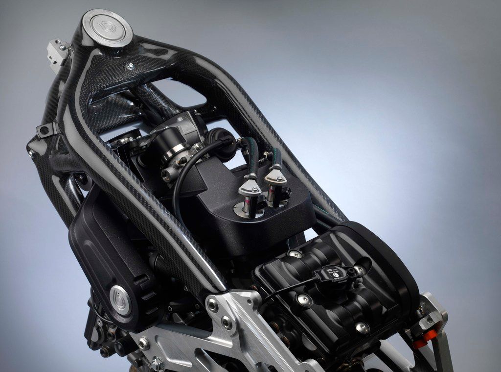 [Imagem: Bimota-supercharger-01_zpsdehljezo.jpg]