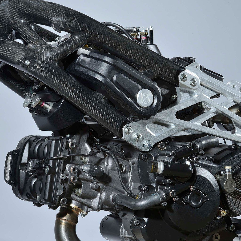 [Imagem: Bimota-supercharger-07_zpsojm93yfg.jpg]