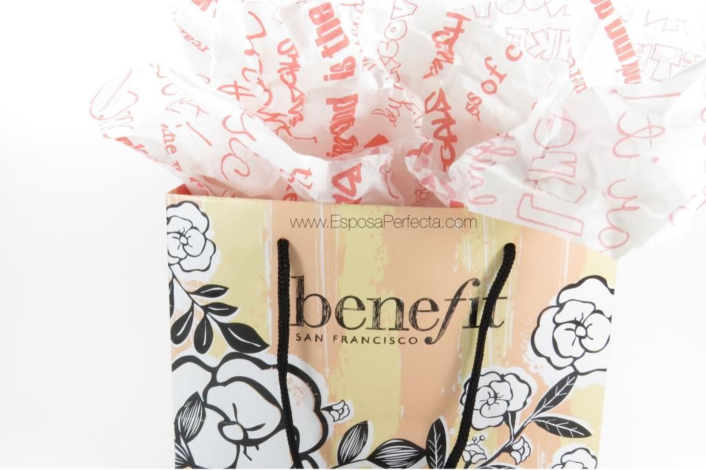 Navidad con Benefit Cosmetics