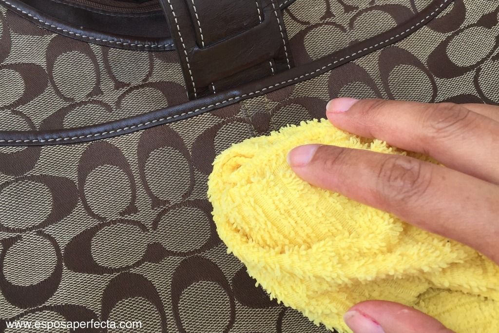 ¿Cómo limpiar bolsas Coach?