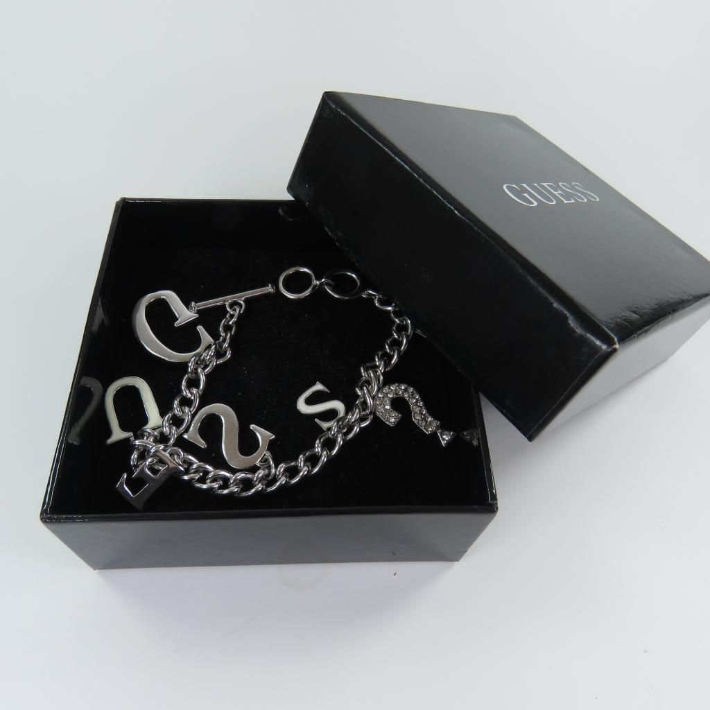 Brazalete Guess