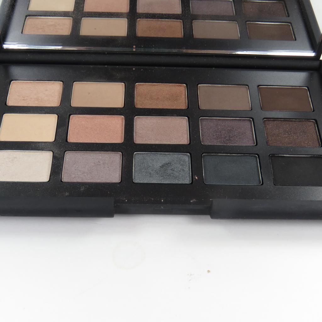 Nars-issist con 15 sombras