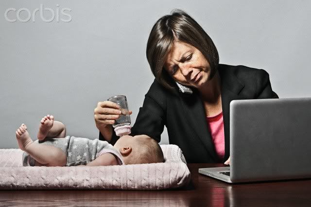 Mamas que dejan de trabajar para cuidar a sus hijos