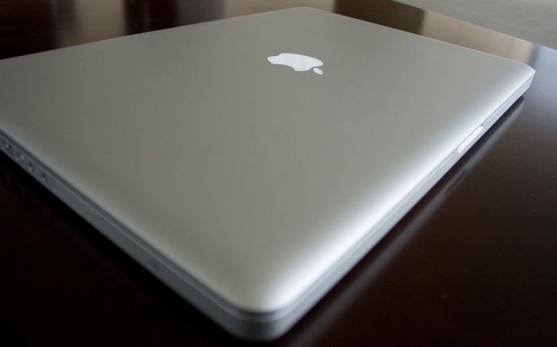 Bán em macbook pro md313 core i5/4g/500g/hd 3000 máy đẹp lung linh, giá tốt cho ae !!! - 1