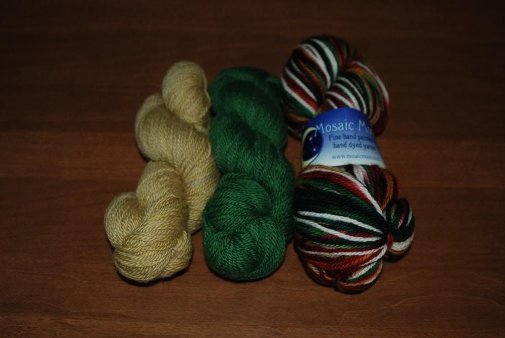 **Reduced** Mosaic Moon BFL " Holly King" 4.5oz + 2 trim skeins **Reduced** Mosaic Moon BFL " Holly King" 4.5oz + 2 trim skeins