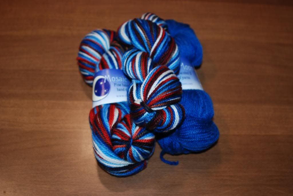 **Reduced** Mosaic Moon BFL "Nordic Sweater" 7.2oz + 4oz trim skei **Reduced** Mosaic Moon BFL "Nordic Sweater" 7.2oz + 4oz trim skei