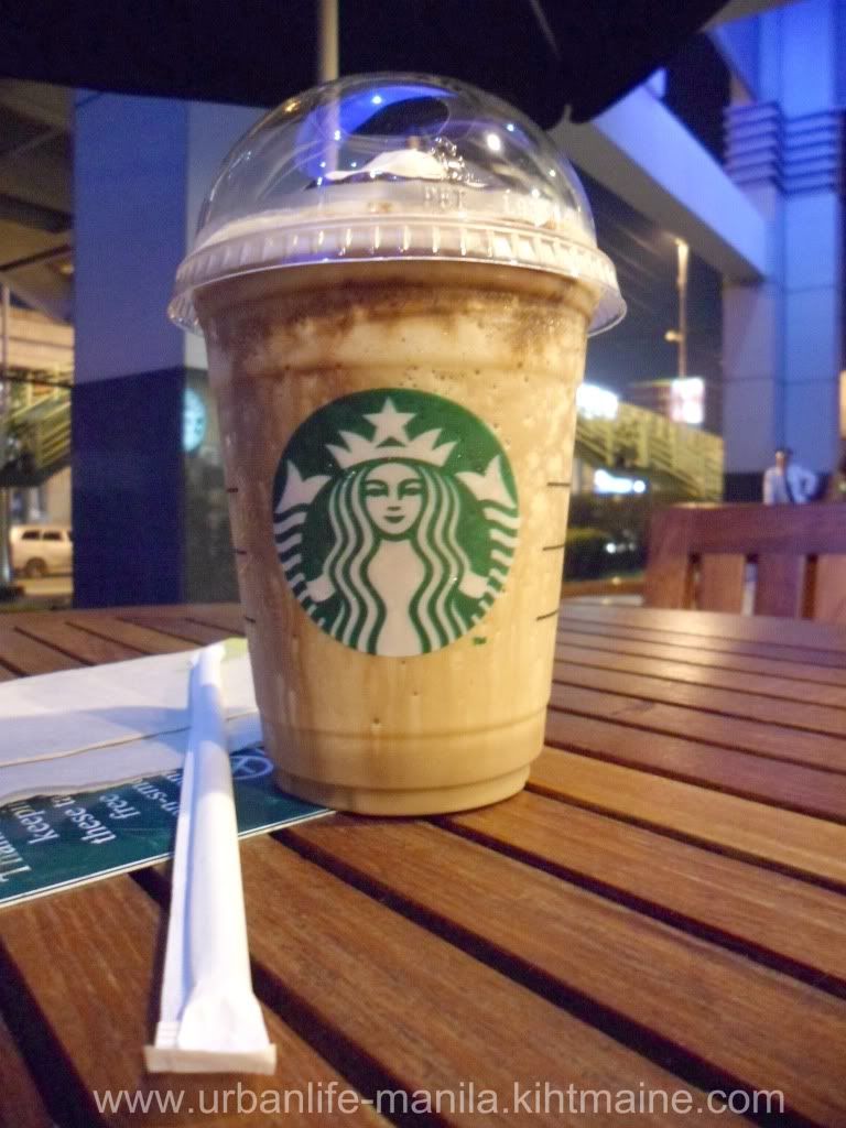 starbucks,starbucks coffee,hazelnut mocha frappucino,mint java chip frappuccino,starbucks ortigas,the podium,frappucino,coffee,chocolate,chocolate sauce,hazelnut mocha,mint java chip,starbucks philippines