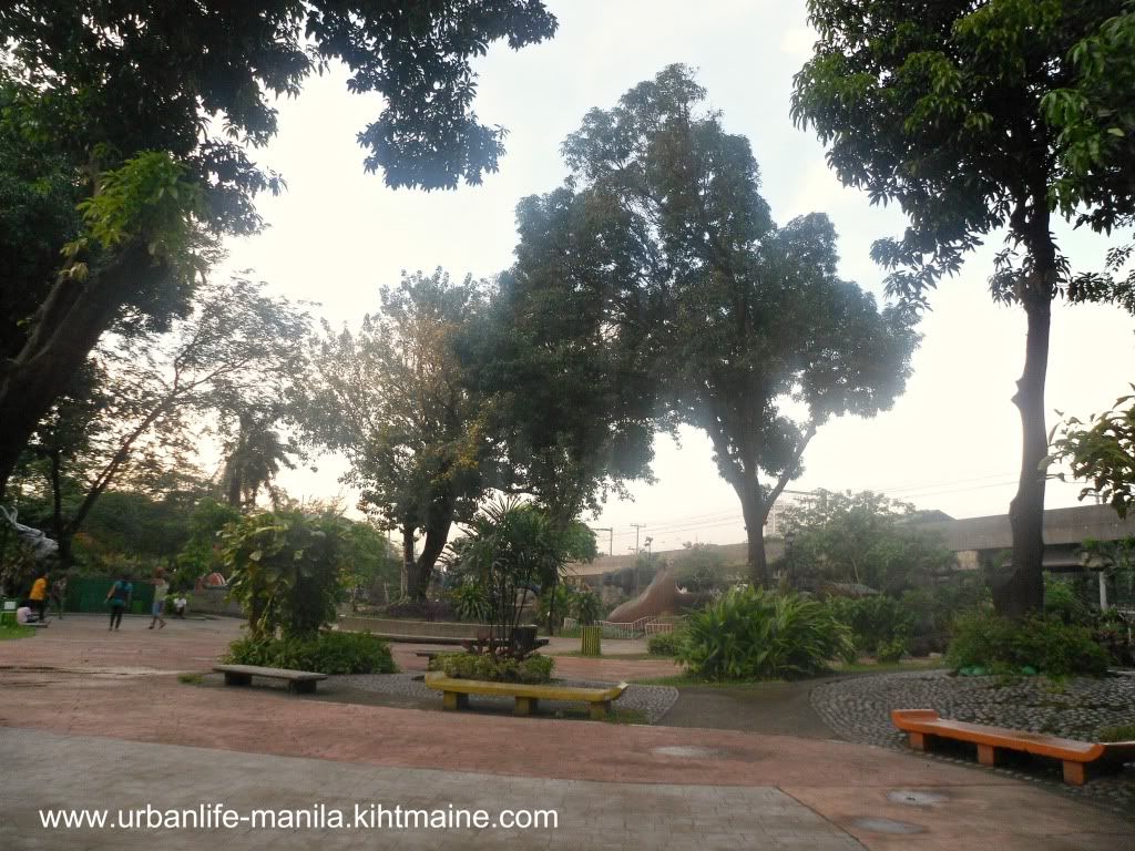 Luneta/Rizal Park: Childrens Playground, Please visitwww.urbanlife-manila.kihtmaine.com