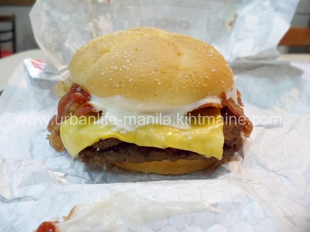 wendys baconator,wendys hamburger,baconator,wendys food,pure hambuger,beef burger,good food in manila,us burger,us wendys hamburger,fries,wendys ice tea,baconator combo meal