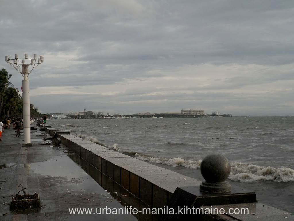 urban-manila,storm,typhoon,nesat,pedring,weather,news,after,manila-ocean-park,museo-pambata,childrens-museum,roxas-blvd,quirino-grandstand,taft-avenue,ermita,manila,disaster