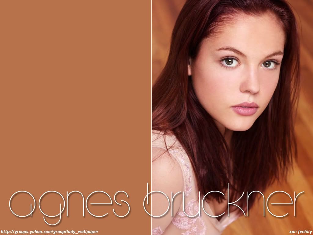 Agnes Bruckner - Picture Colection