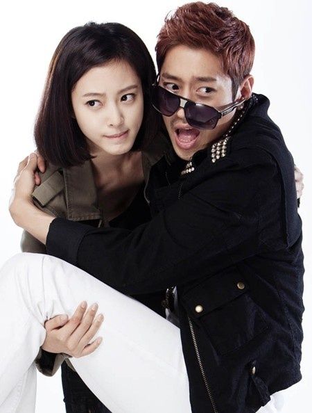 Eric và Han Ye Seul tiết lộ Poster bộ phim mới của "Spy Myung WOL