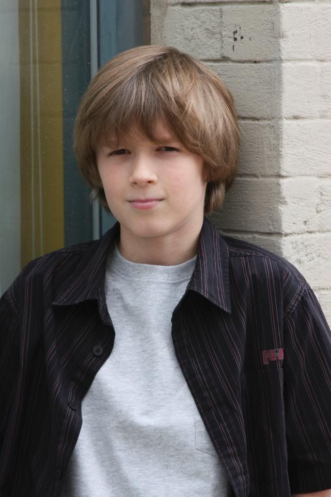 IMAGE: http://i1198.photobucket.com/albums/aa458/BulldogBlue/Slater_85.jpg