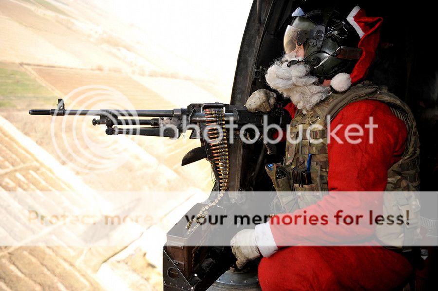 wtf_santa_claus_on_helicopter_with_a_machine_gun-tfb2_zps8dd135c4